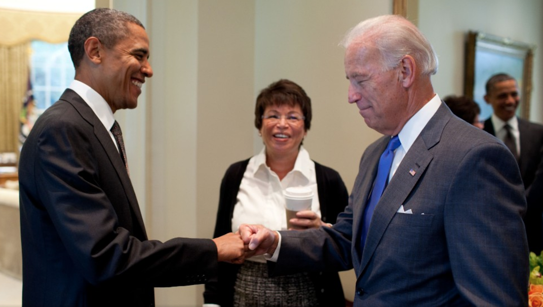 obama-fist-pump