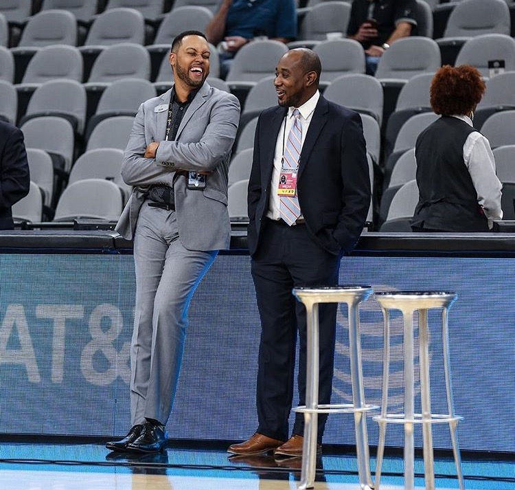 Fear or Intuition: What It's Like Covering Coach Popovich as a Spurs Media Member
