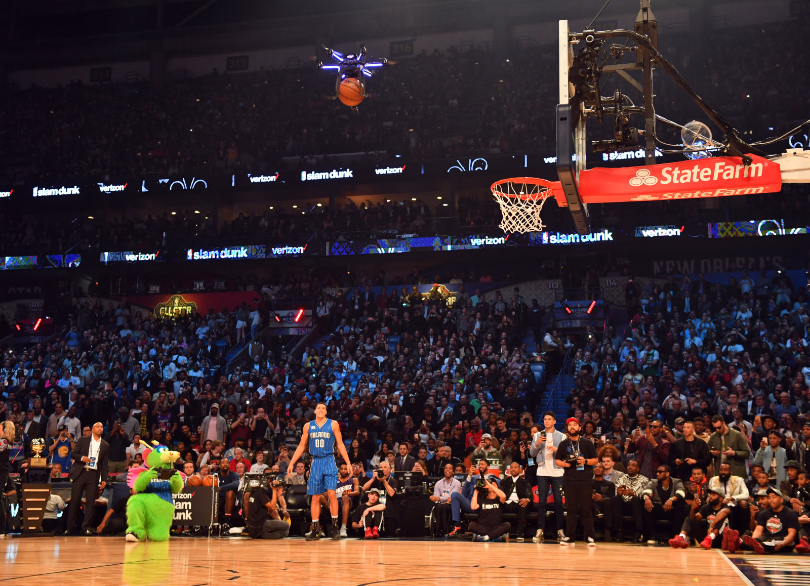 Intel joins in on NBA All Star Weekend