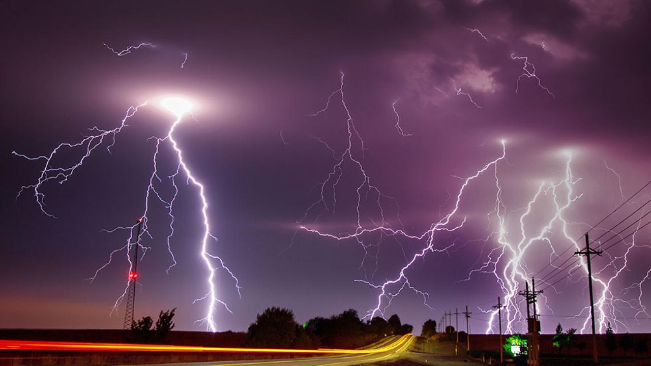 Reporter Struck by Lightning on Live TV